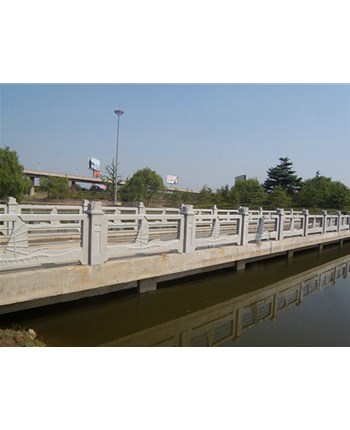 空心水泥仿木欄桿是否堅固