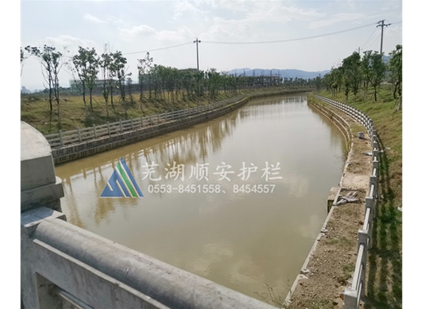 鑄造石護(hù)欄有哪些規(guī)格和尺寸